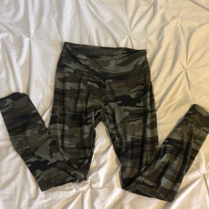 EXPRESS NWT Camo Leggings